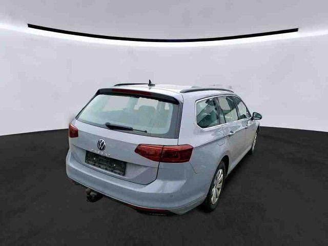 Gebraucht VW Passat Business 150 PS (110 kW) 2023 Mondsteingrau Kombi