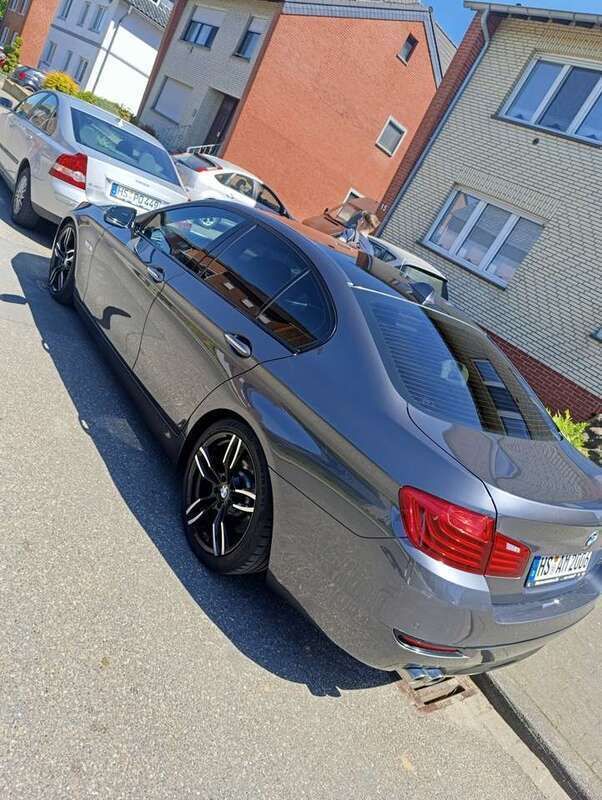 Grau Gebraucht 2015 BMW 530 Gran Turismo Luxury Line Limousine | 13.699 € (Superpreis) - Bild 1/3