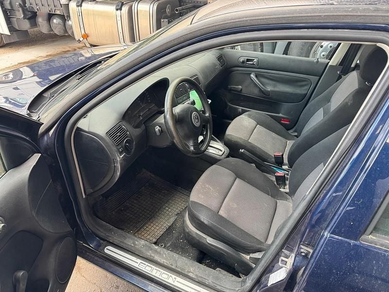 Gebraucht VW Golf IV 100 PS (73 kW) 2000 Blau Kleinwagen