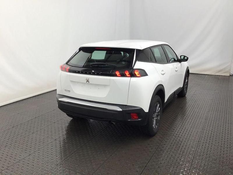 Gebraucht Peugeot 2008 Active 101 PS (74 kW) 2022 SUV