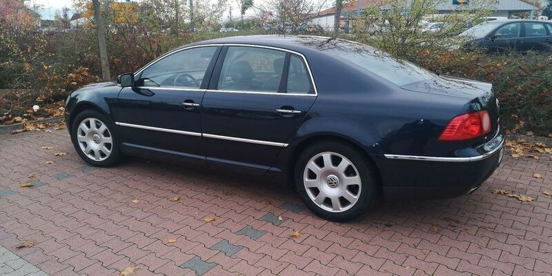 Blau Gebraucht 2003 VW Phaeton Limousine | 4.900 € (Fairer Preis) - Bild 1/4