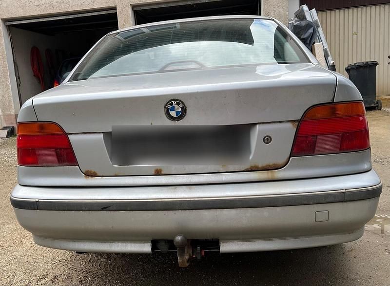 Gebraucht BMW 520 150 PS (110 kW) 1998 Silber Limousine