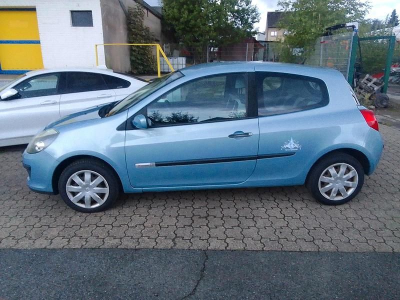 Andere farben Gebraucht 2009 Renault Clio II Kleinwagen | 1.500 € (Guter Preis) - Bild 1/4