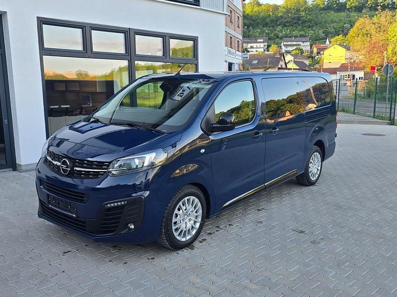 Imperial blau Gebraucht 2021 Opel Vivaro Elegance Van | 18.690 € (Guter Preis) - Bild 1/4