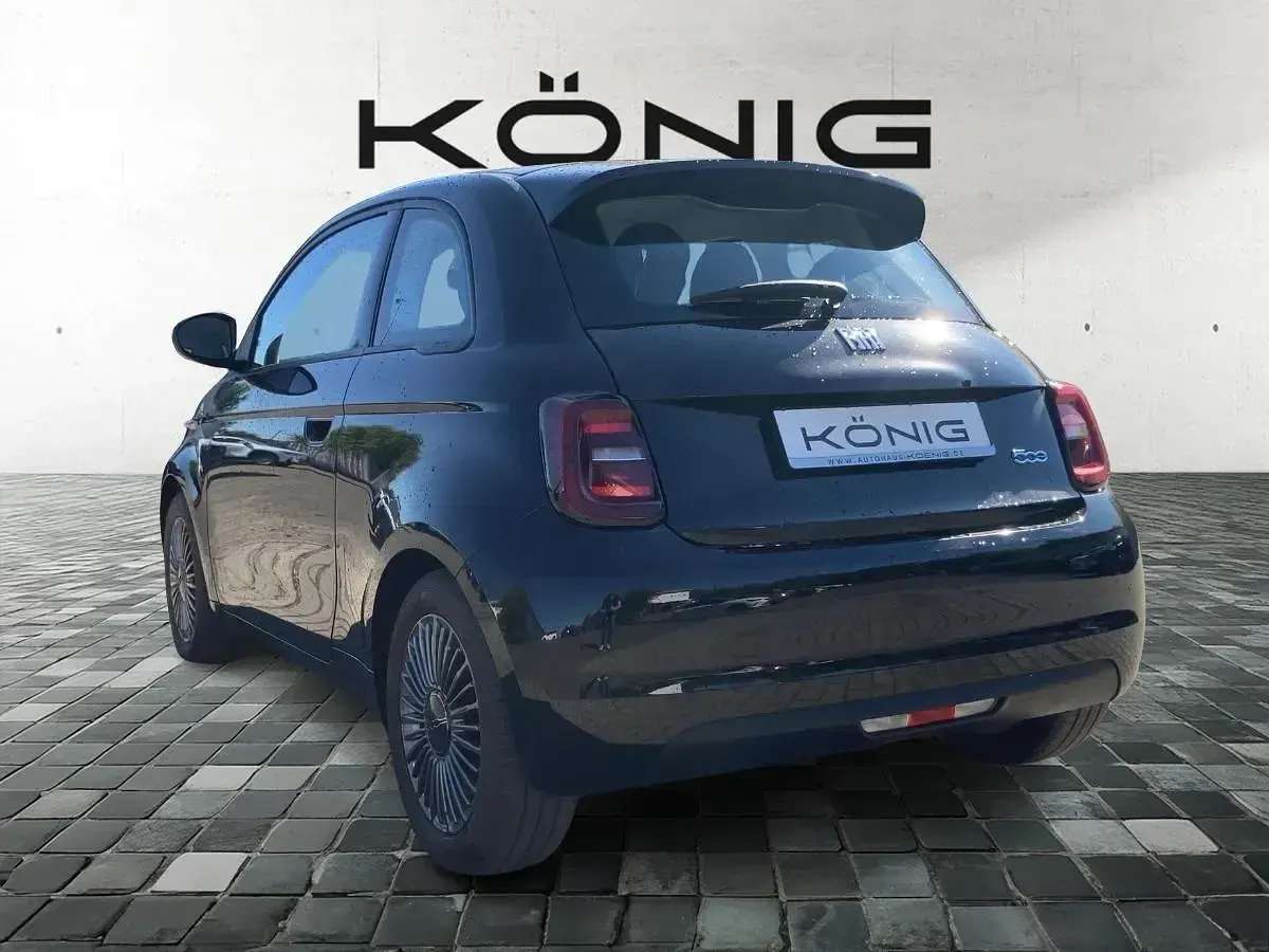 Gebraucht Fiat 500e Icon 86 kW (118 PS) 2024 Schwarz Kleinwagen