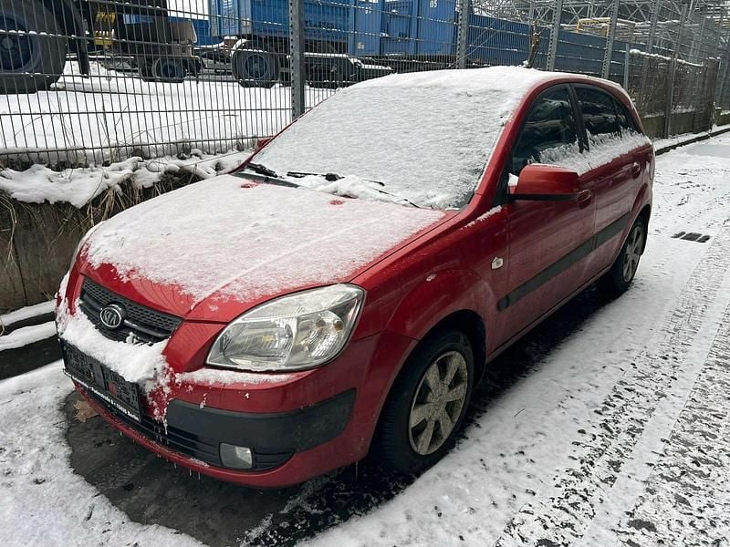 Rot Gebraucht 2006 Kia Rio Kleinwagen | 1.200 € (Superpreis) - Bild 1/4