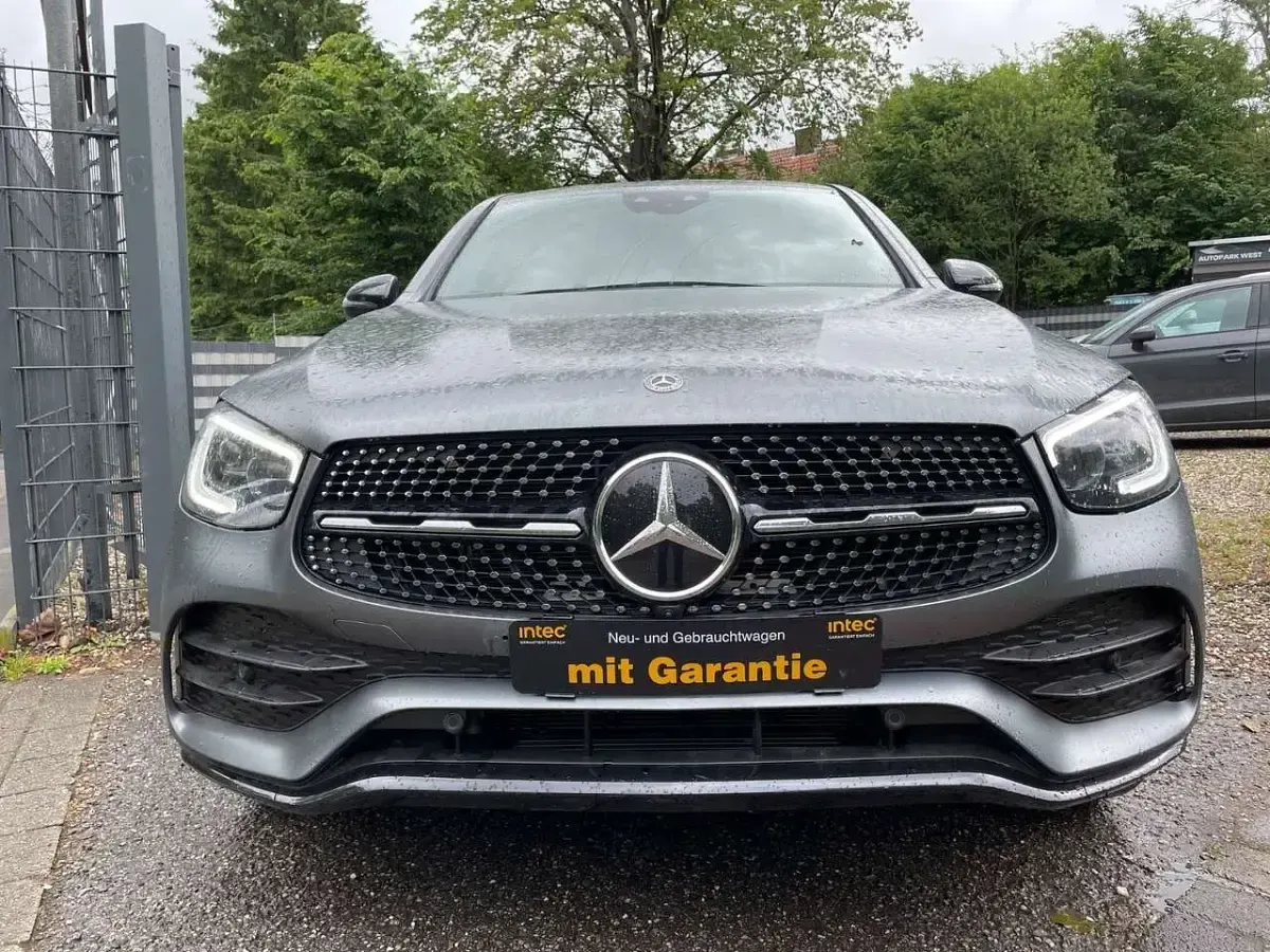 Gebraucht Mercedes GLC300 AMG 258 PS (189 kW) 2019 Grau SUV