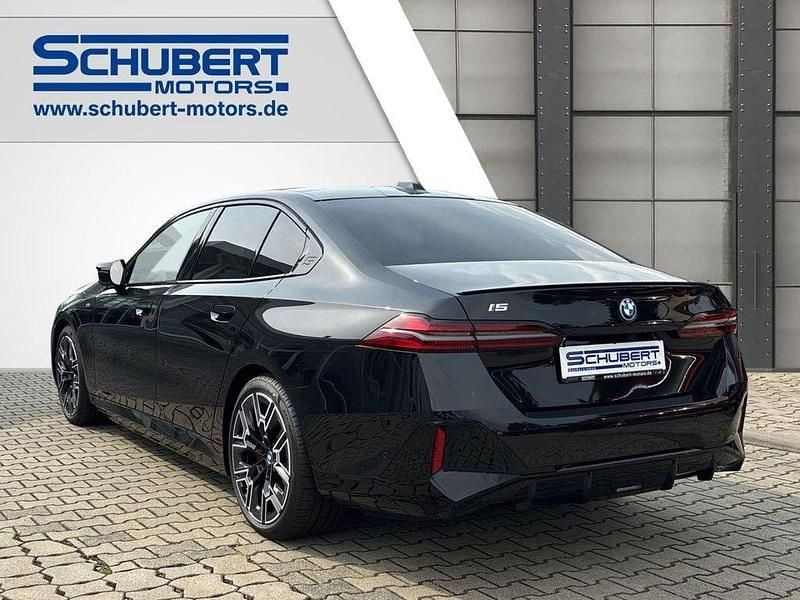 Neu BMW i5 Performance 442 kW (601 PS) 2025 Schwarz Limousine