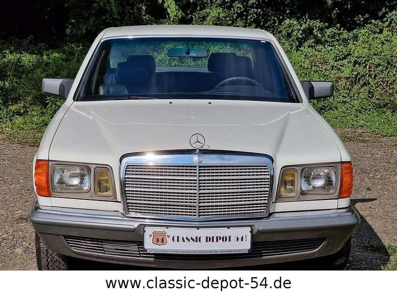 Gebraucht Mercedes SL500 231 PS (169 kW) 1983 Arcticweiss Limousine