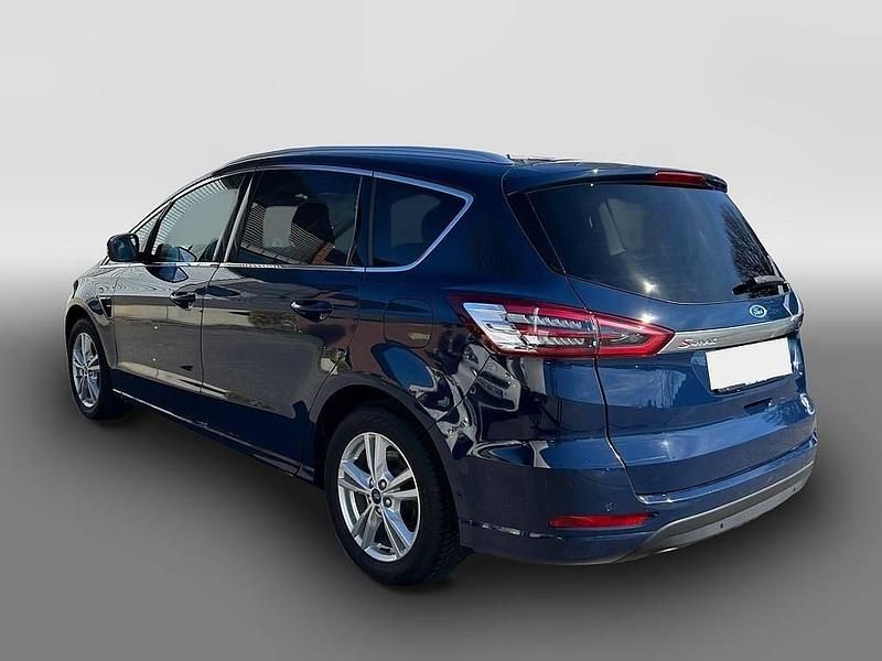 Gebraucht Ford S-MAX Titanium 190 PS (139 kW) 2023 Blau Van / Kleinbus