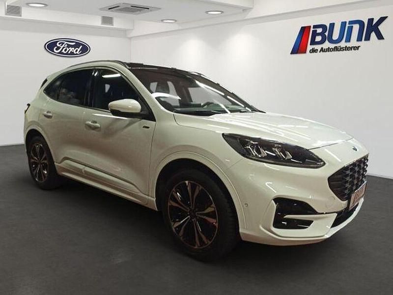 Gebraucht Ford Kuga ST-Line X 224 PS (164 kW) 2022 Frostweiß SUV
