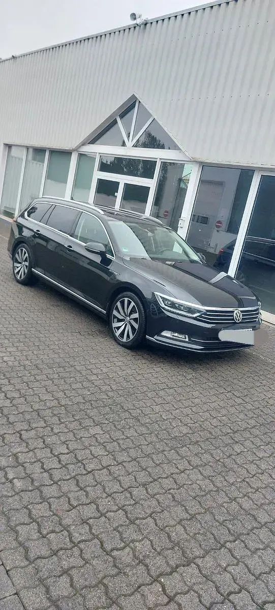 Usata VW Passat 239 CV (175 kW) 2015 Nero Station wagon