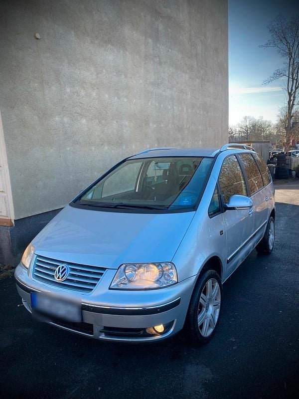Second-hand VW Sharan 170 CP (125 kW) 2007 Gri Monovolum