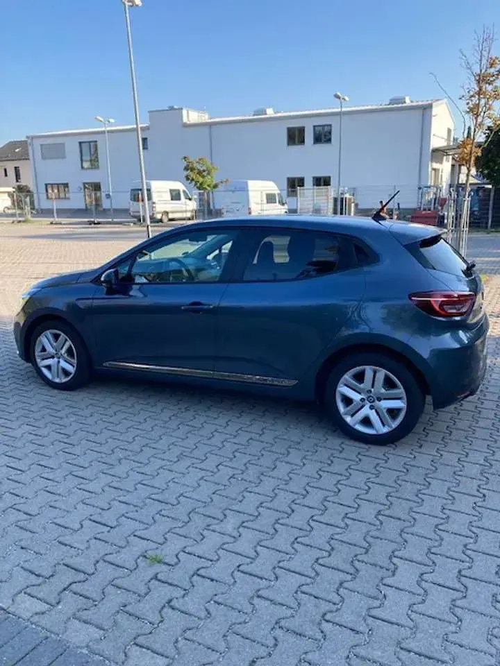 Gebraucht Renault Clio Zen 91 PS (66 kW) 2021 Grau Kleinwagen