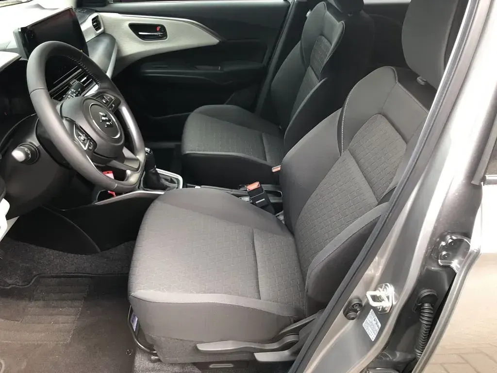 Neu Suzuki Swift Comfort 83 PS (61 kW) 2026 Silber Kleinwagen