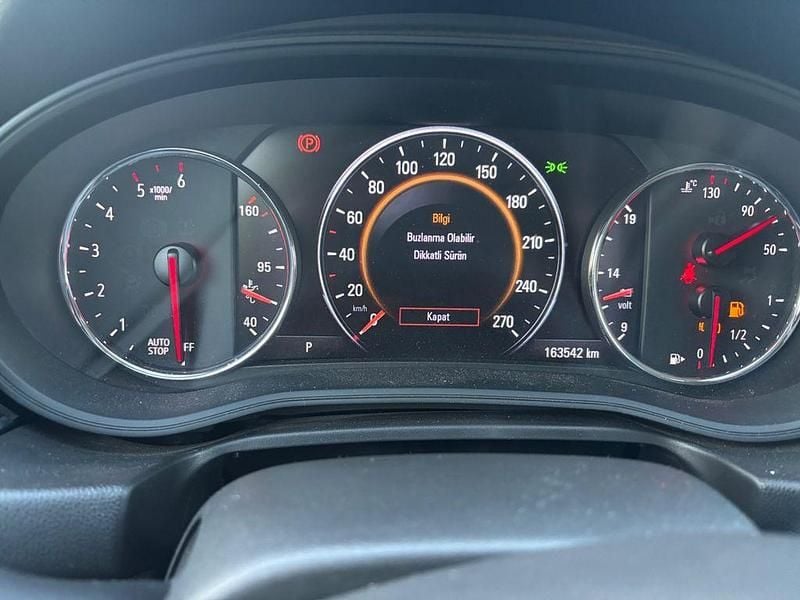 Silber Gebraucht 2017 Opel Insignia Sport Kombi | 9.900 € (Guter Preis) - Bild 1/4