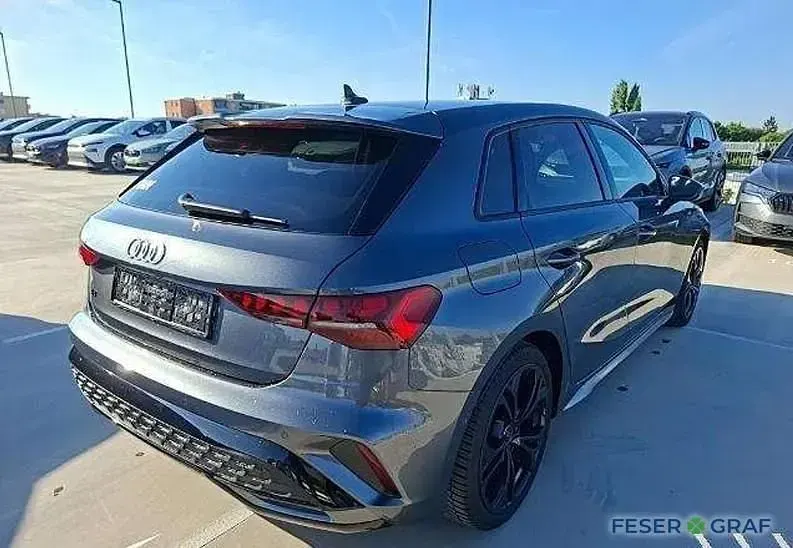 Gebraucht Audi A3 S-Line 150 PS (110 kW) 2025 Daytonagrau perleffekt Limousine