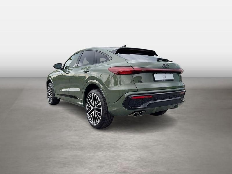 Neu Audi Q5 Sportback Sport 204 PS (150 kW) 2025 Grün SUV