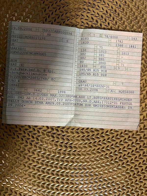 Second-hand Seat Leon 105 CP (77 kW) 2006 Gri Hatchback