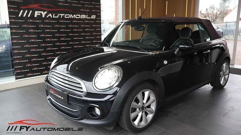 Usado Mini Cooper Cabriolet 122 HP (89 kW) 2013 Preto Cabrios