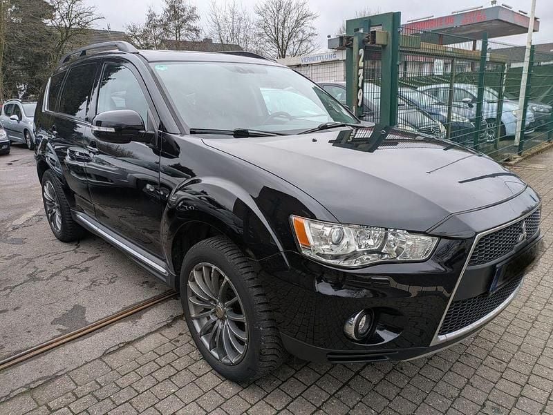 Gebraucht Mitsubishi Outlander Invite 156 PS (114 kW) 2010 Schwarz SUV