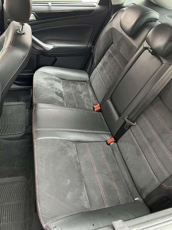 Gebraucht Ford Mondeo Titanium S 239 PS (175 kW) 2011 Braun Limousine