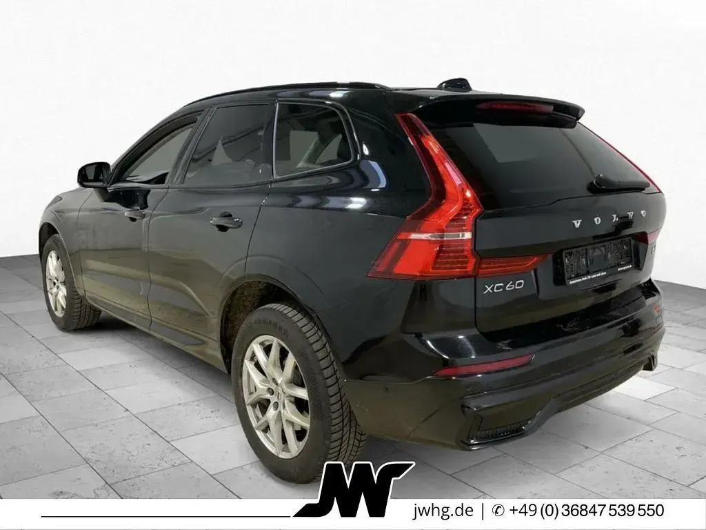Gebraucht Volvo XC60 Ultimate 197 PS (144 kW) 2023 Onyx black / metallic SUV