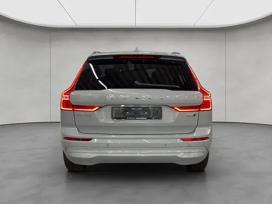 Gebraucht Volvo XC60 Core 250 PS (183 kW) 2024 Grau SUV