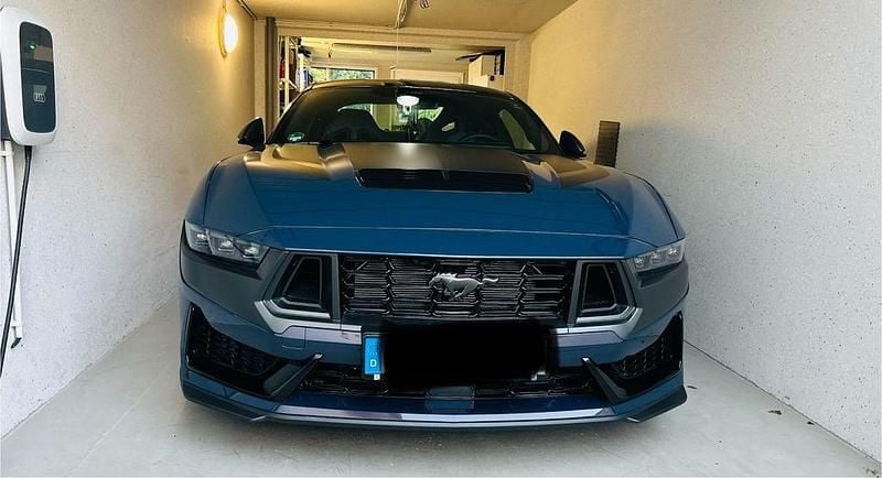 Blau Neu 2024 Ford Mustang Dark Horse Coupé | 68.000 € - Bild 1/1