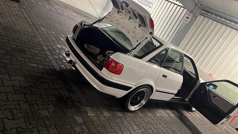 Second-hand Audi 80 90 CP (66 kW) 1991 Bej Berlinǎ