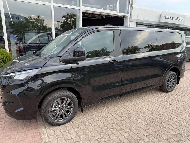 Neu Ford Tourneo Custom Titanium 170 PS (125 kW) 2025 Agate black Van
