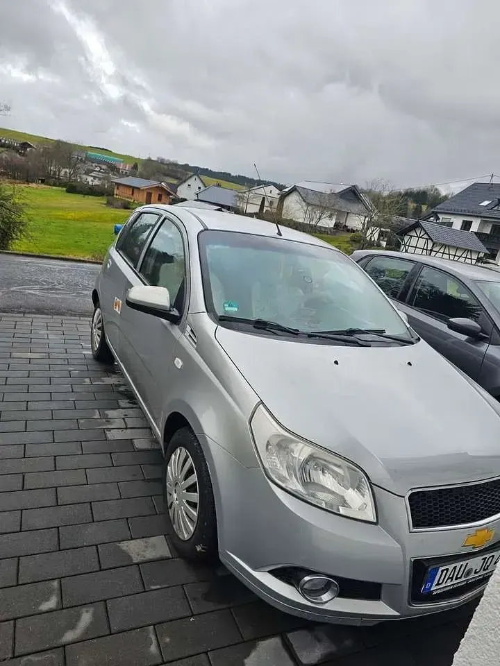 Używany Chevrolet Aveo LT 101 KM (74 kW) 2010 Sedan/Limuzyna