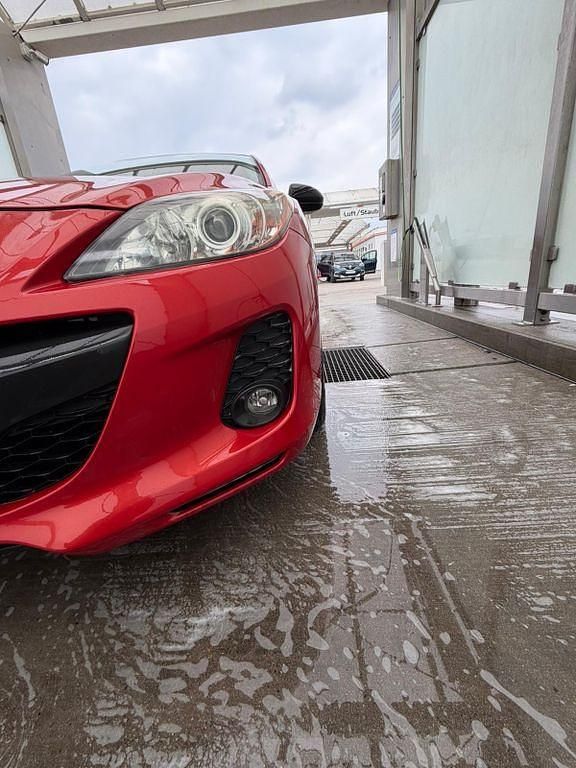 Second-hand Mazda 3 105 CP (77 kW) 2012 Roșu Berlinǎ