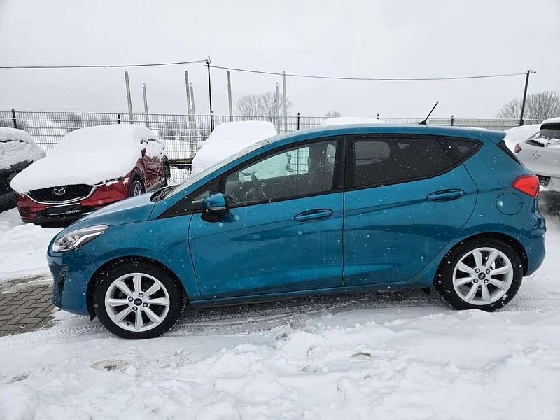 Gebraucht Ford Fiesta Cool & Connect 101 PS (74 kW) 2017 Blau Kleinwagen