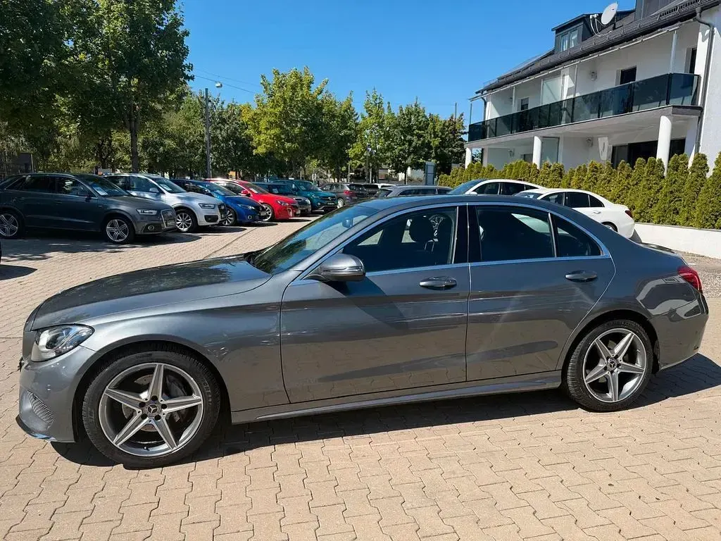 Gebraucht Mercedes C180 AMG line 156 PS (114 kW) 2017 Grau Limousine