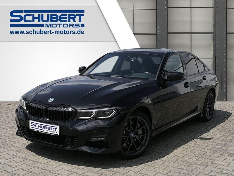Schwarz Gebraucht 2022 BMW 330e M Sport Limousine | 32.490 € (Guter Preis) - Bild 1/4