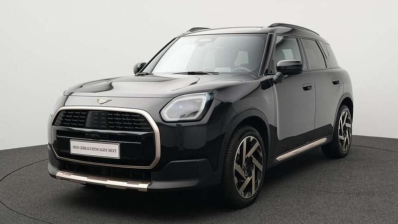 Schwarz Gebraucht 2024 Mini Countryman Favoured SUV | 39.157 € (Fairer Preis) - Bild 1/4