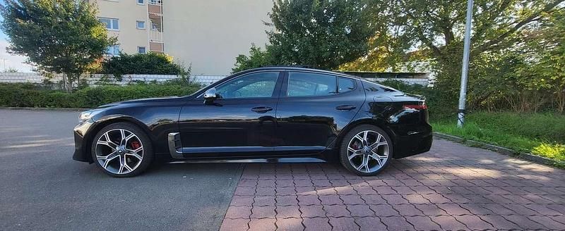 Gebraucht 2017 Kia Stinger GT-Line Kleinwagen | 19.950 € (Teuer) - Bild 1/4