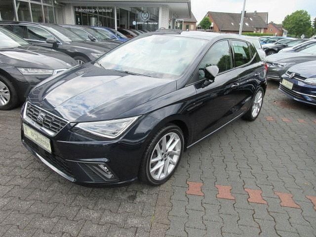 Asphalt blau (metallic) Gebraucht 2022 Seat Ibiza FR Limousine | 17.988 € (Fairer Preis) - Bild 1/4