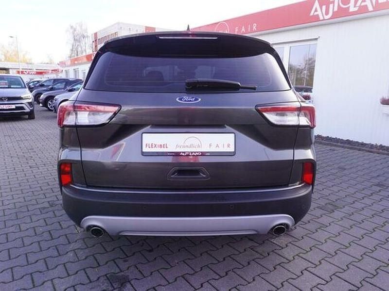 Gebraucht Ford Kuga Titanium 150 PS (110 kW) 2021 Grau SUV