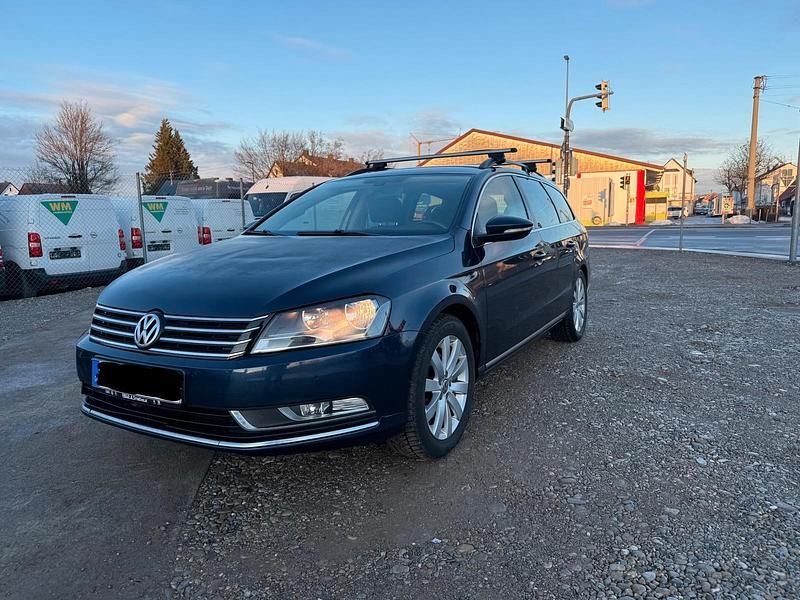 Blau Gebraucht 2014 VW Passat Kombi | 3.799 € (Superpreis) - Bild 1/4