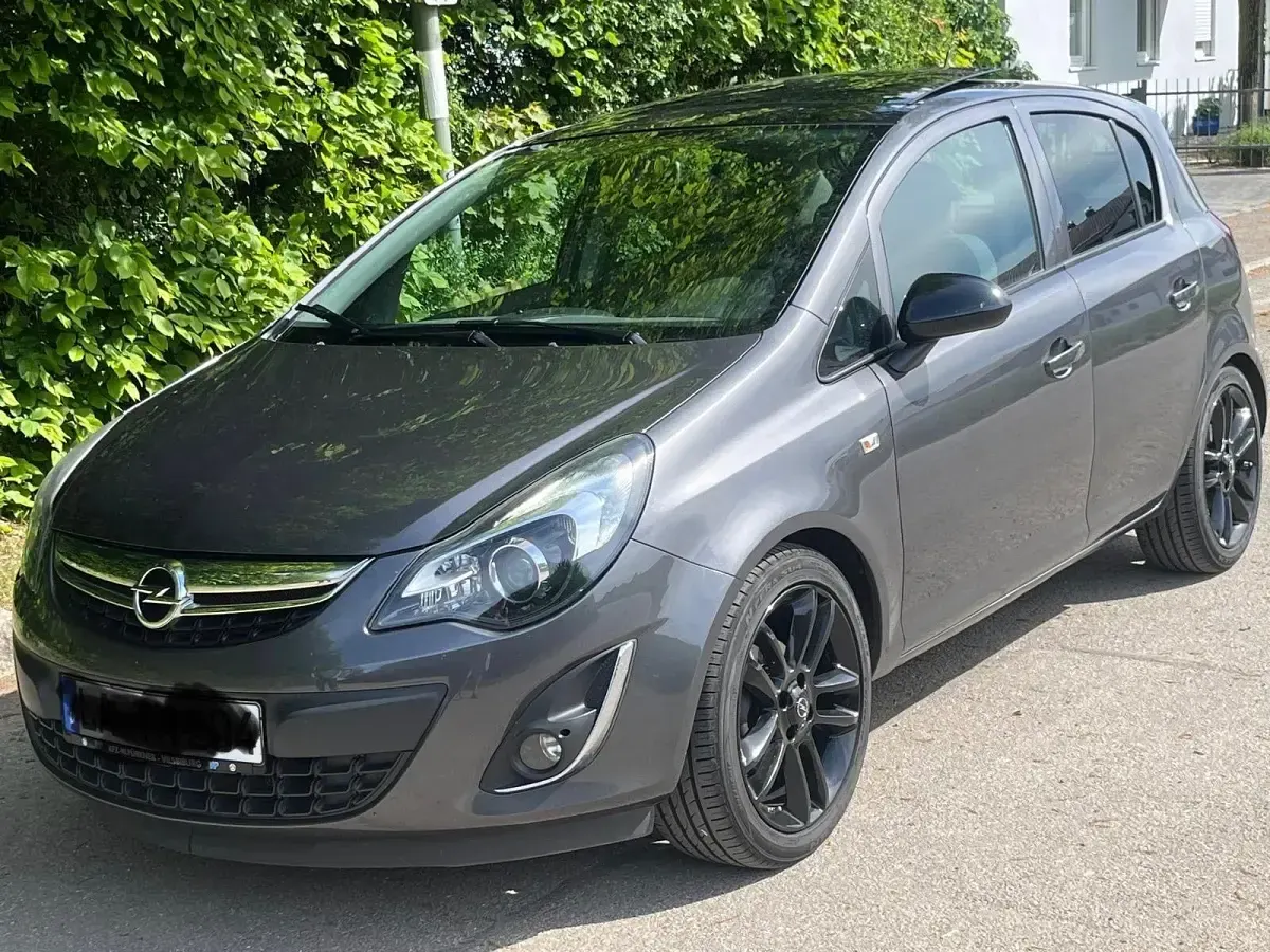 Gebraucht Opel Corsa Color Edition 87 PS (63 kW) 2012 Kleinwagen