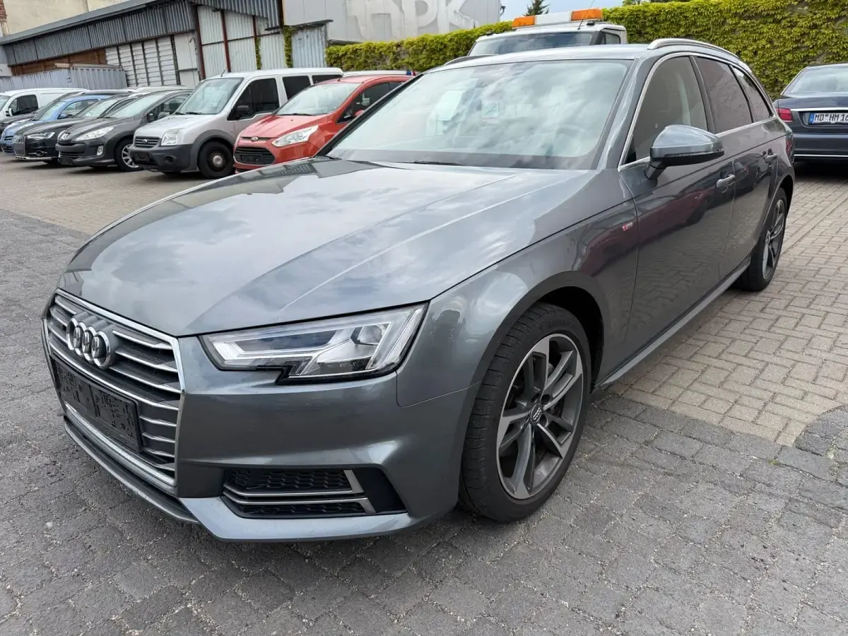 Używany Audi A4 S-Line 190 KM (139 kW) 2016 Szary Kombi
