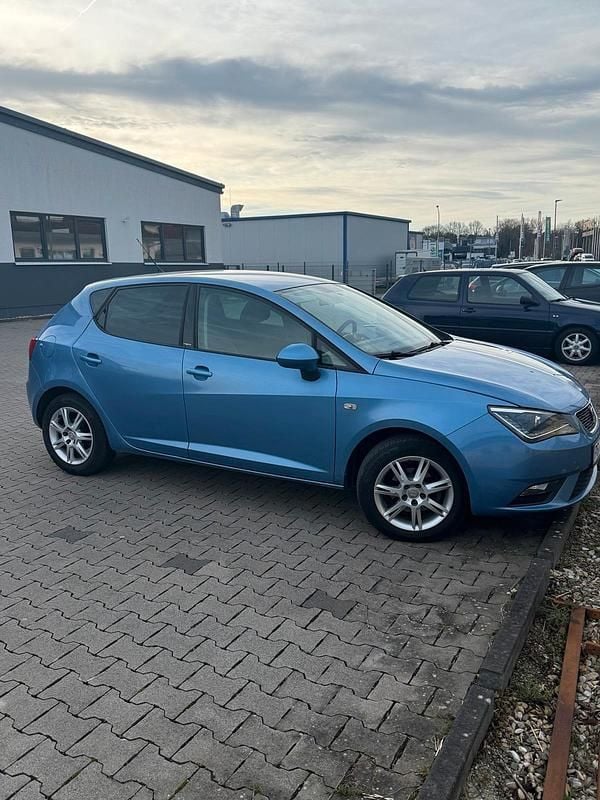 Gebraucht Seat Ibiza 90 PS (66 kW) 2013 Blau Kleinwagen