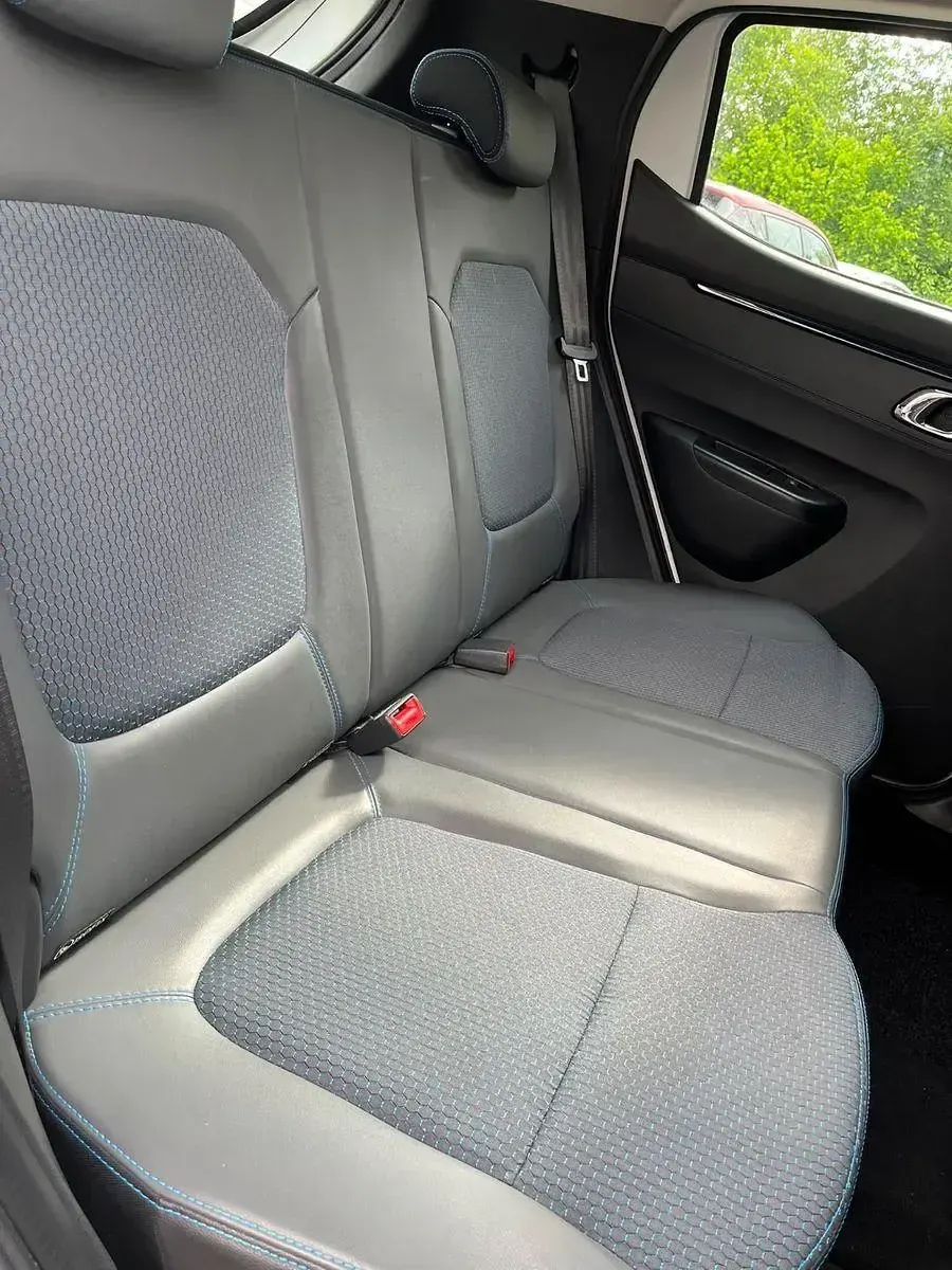 Gebraucht Dacia Spring Comfort 33 kW (45 PS) 2022 Weiß Kleinwagen