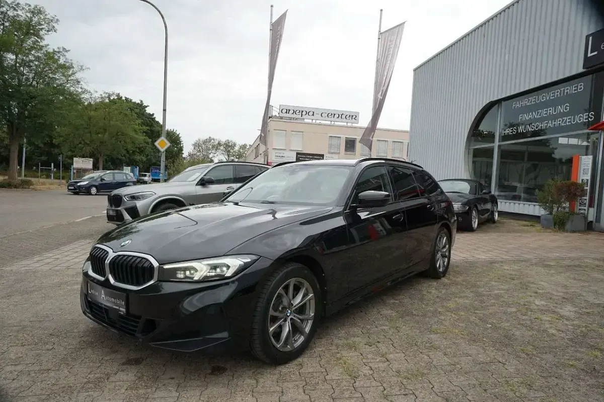 Gebraucht BMW 318 150 PS (110 kW) 2022 Schwarz ii Kombi