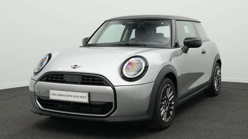 Grau Gebraucht 2024 Mini Cooper Classic Kleinwagen | 23.042 € (Guter Preis) - Bild 1/4