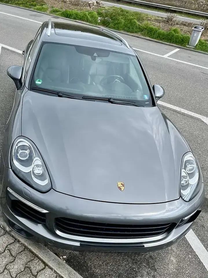 Second-hand Porsche Cayenne 262 CP (192 kW) 2016 Gri SUV