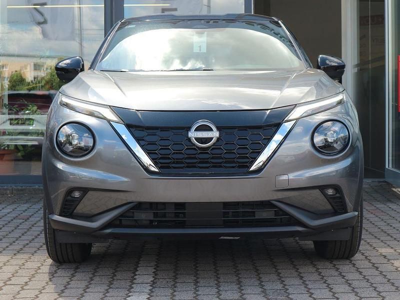 Neu Nissan Juke N-Connecta 114 PS (83 kW) 2025 Gun metallic SUV