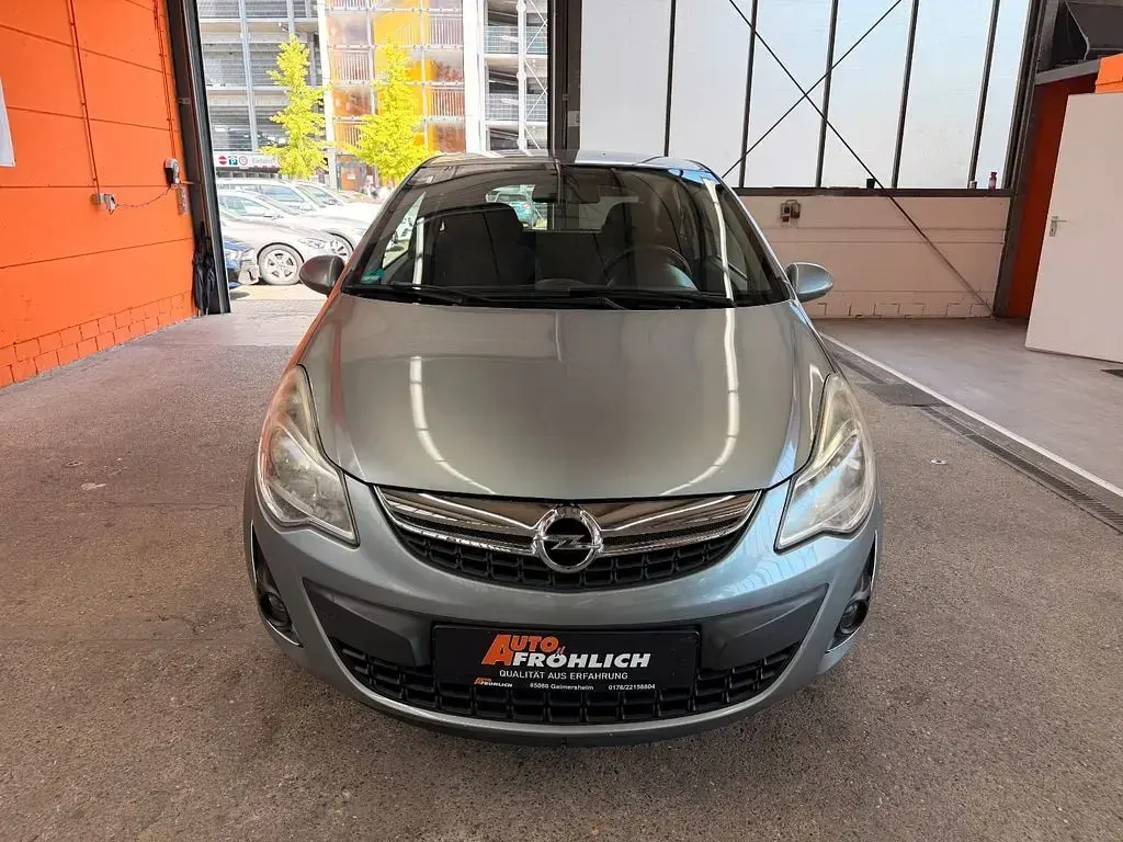 Gebraucht Opel Corsa Satellite 87 PS (63 kW) 2011 Silber Kleinwagen